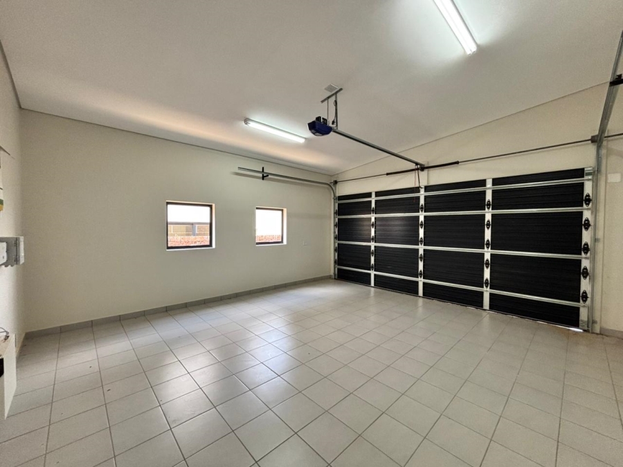 To Let 3 Bedroom Property for Rent in Helderzicht Eco Estate North West